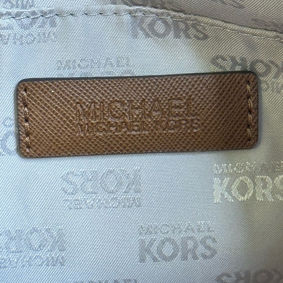 🔆🔆MICHAEL KORS TOTE🔆🔆 - Picture 9 of 16